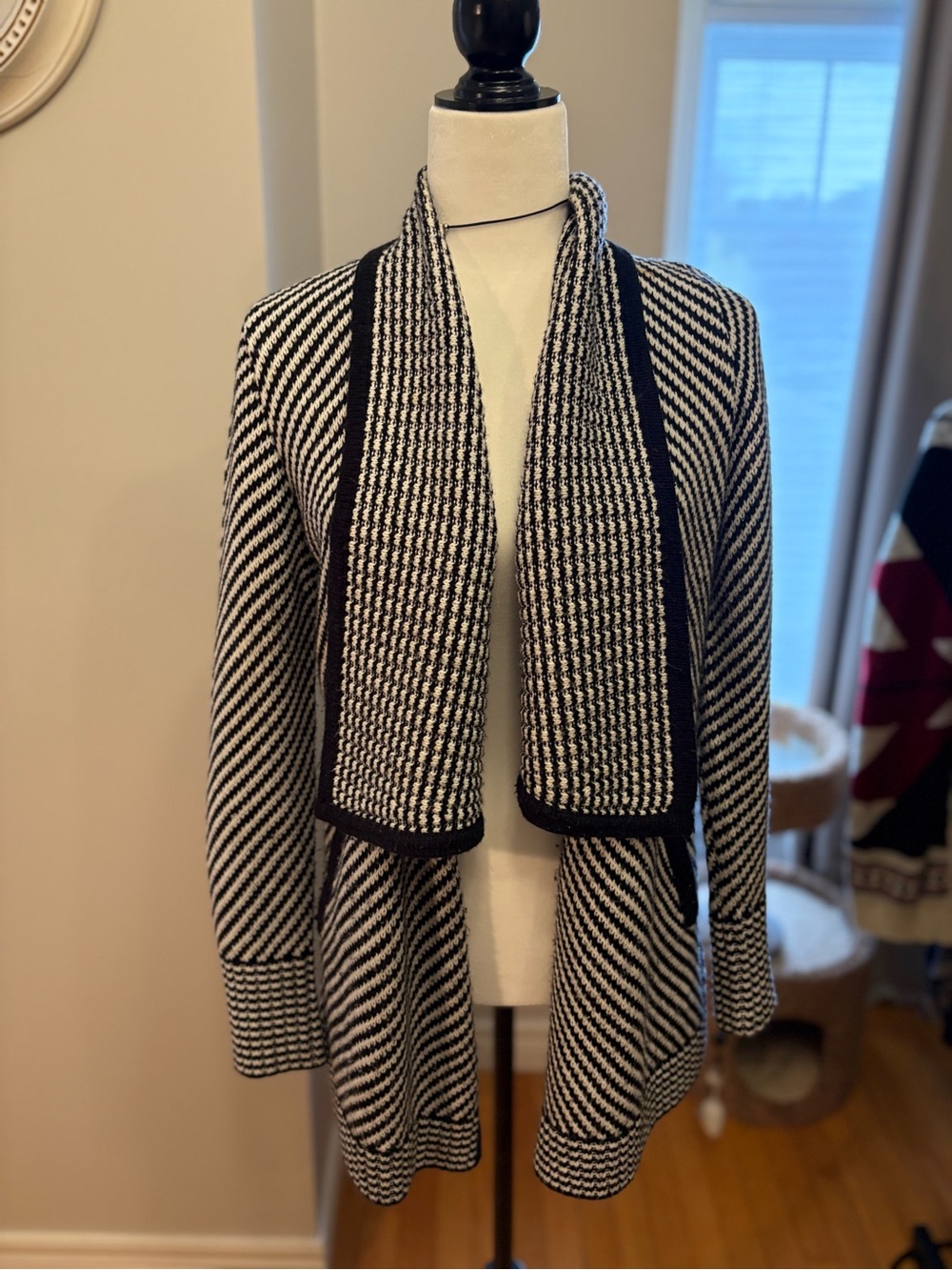 Dynamite Black and White Textured Knit Cardigan